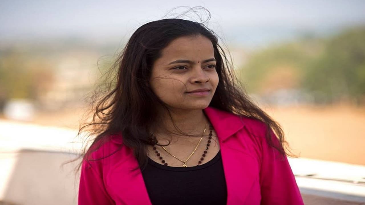 Bhojpuri गायिका चंदन तिवारी ने बताया छठ गीत का महत्व, कहा- गीत नहीं आस्था का है राग