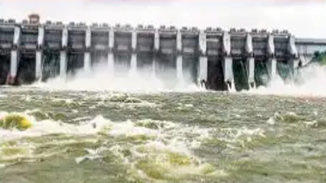 Jharkhand Weather News : लगातार बारिश से जमशेदपुर सहित पूरा कोल्हान भी हुआ प्रभावित, चांडिल डैम के 9 गेट खुले