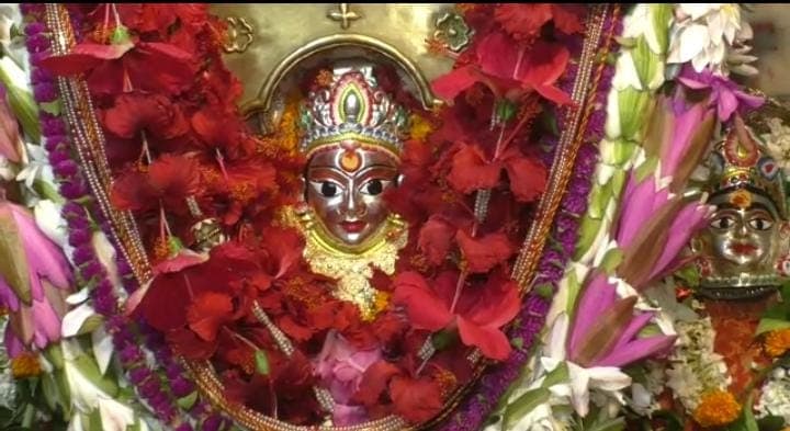 नवरात्रि 2021 : मां चंद्रघटा और कुष्मांडा की पूजा आज, काशी में भक्तों की भारी भीड़