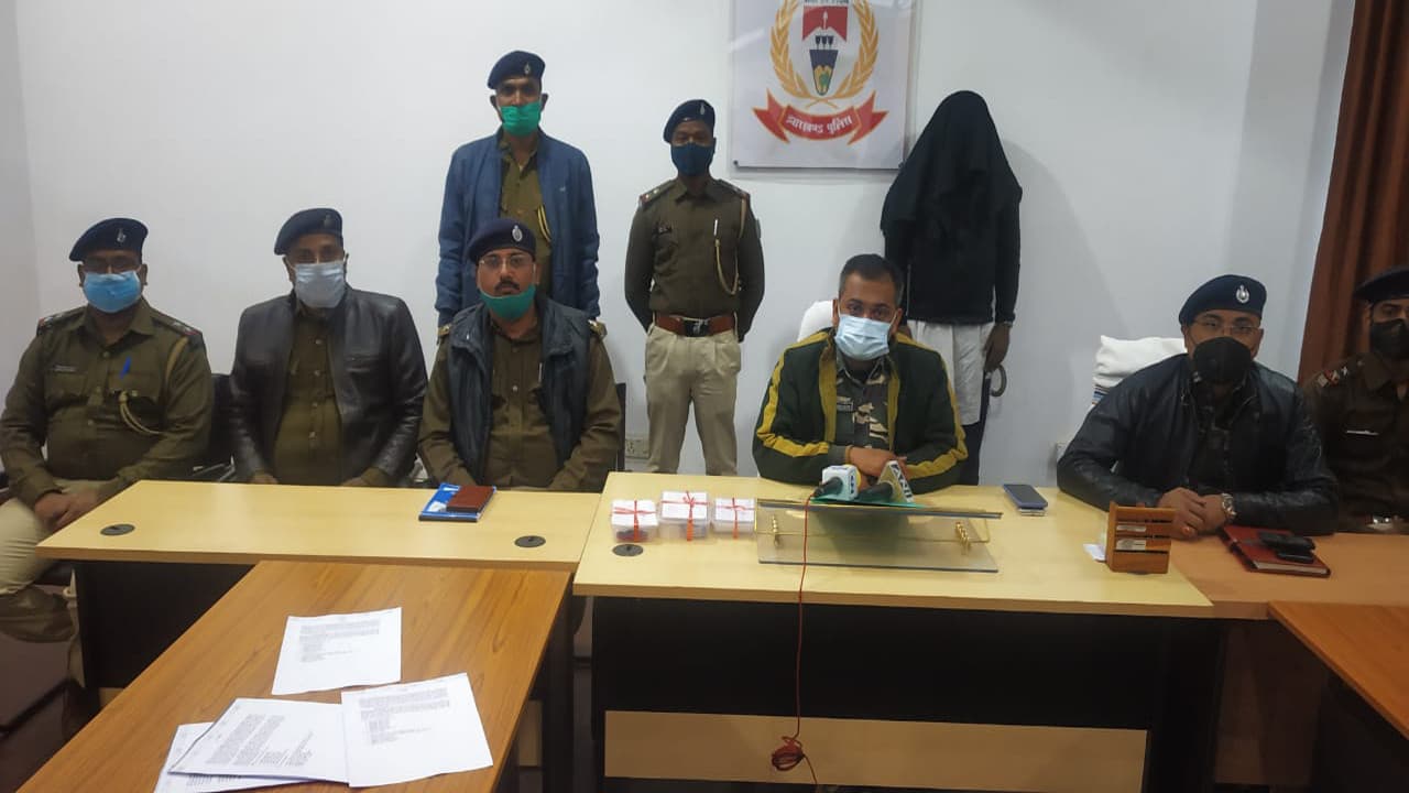 चंदवा CHC की महिला डॉक्टर अपहरण मामले का पुलिस ने किया खुलासा, रांची के धुर्वा से आरोपी गिरफ्तार