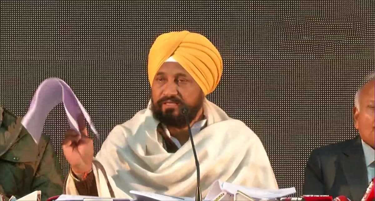 चरणजीत सिंह चन्नी ने कहा मुझे फंसाने की साजिश हो रही,पंजाब में ईडी की कार्रवाई चुनाव से ठीक पहले क्यों?