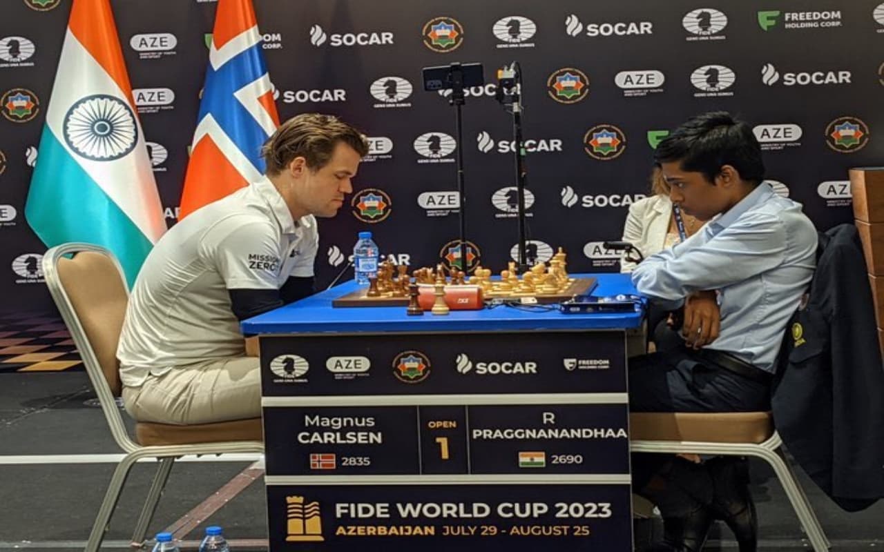 Chess World Cup Final: विश्व चैंपियन बनने से चूके प्रज्ञानानंदा, टाईब्रेकर में मैग्नस कार्लसन से मिली हार