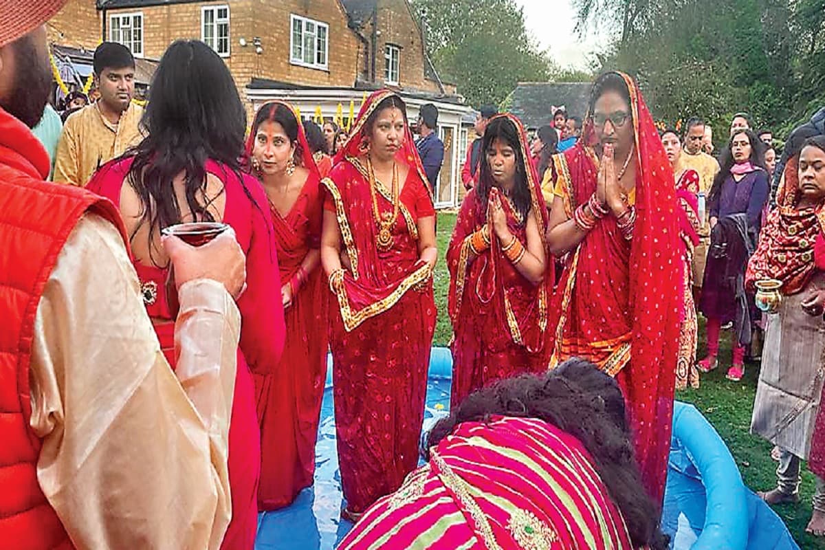 सात समंदर पार गूंज रहे छठी मइया के गीत, जानें विदेश में रह रहे झारखंड के लोग कैसे मना रहे महापर्व