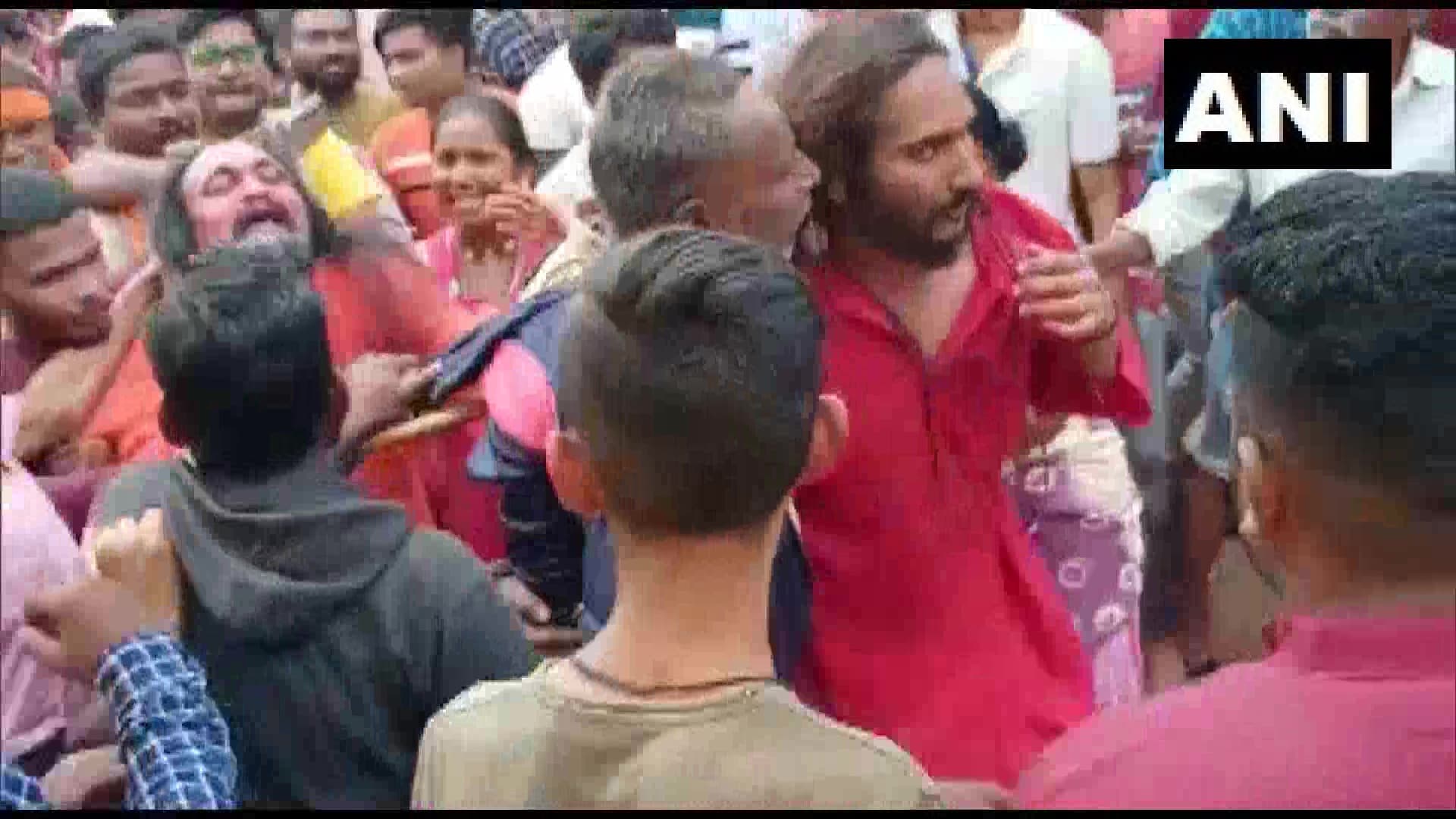 Chhattisgarh News : बच्‍चा चोर की अफवाह, दुर्ग में भीड़ ने तीन साधुओं को पीटा, एक्‍शन में पुलिस