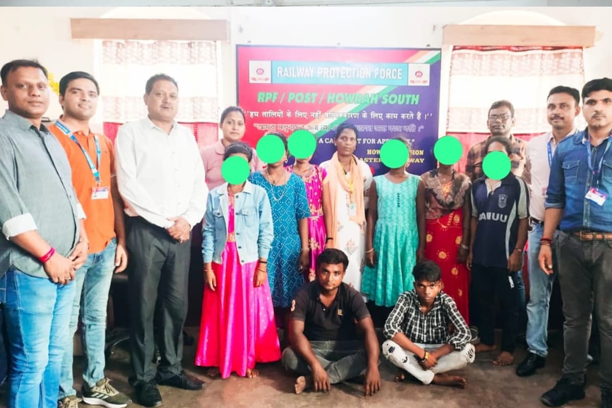 हावड़ा स्टेशन से झारखंड की पांच नाबालिग समेत छह करायी गयीं मुक्त, राजस्थान ले जाने की थी तैयारी, दो अरेस्ट