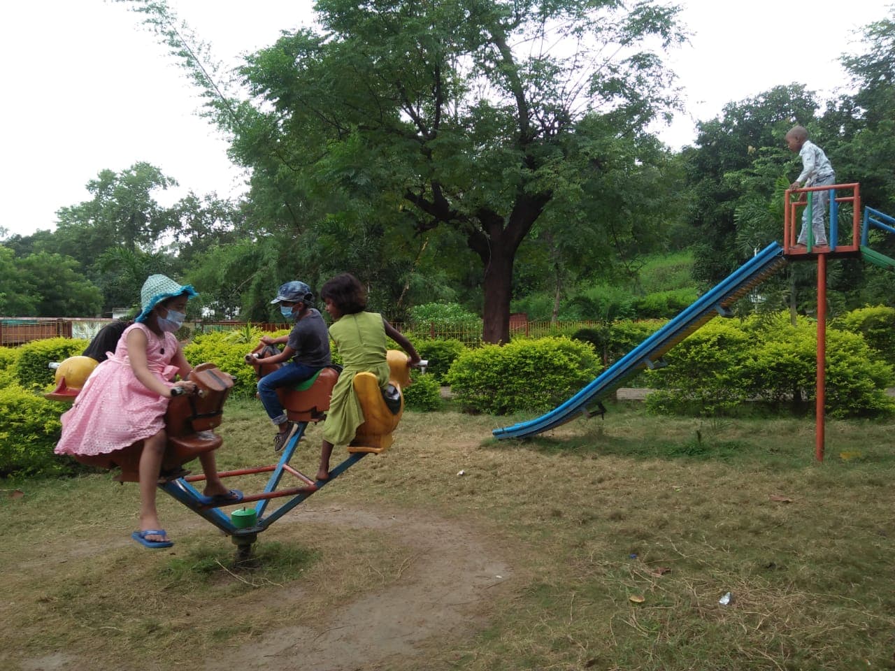 Jharkhand News : सरकारी जमीन से अतिक्रमण हटाकर बनाया चिल्ड्रेन पार्क, ये हैं सुविधाएं