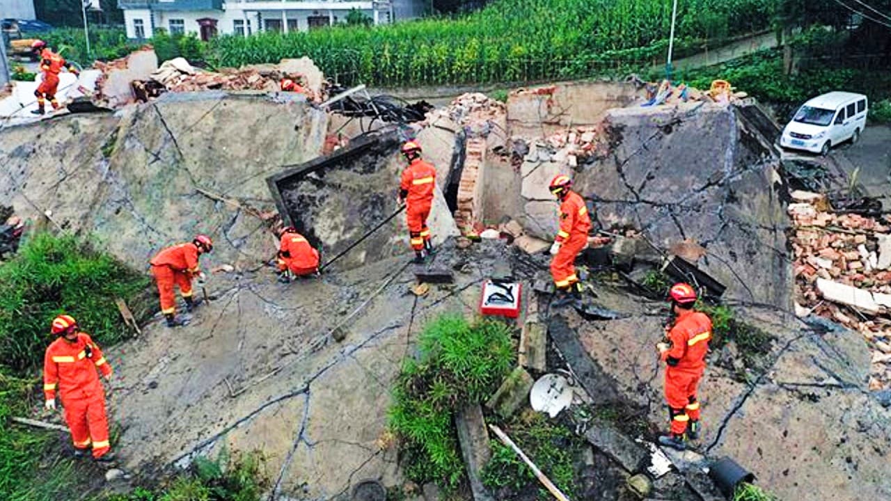 China Earthquake: 6.1 तीव्रता के भूकंप से हिल उठा चीन, सिचुआन प्रांत में 4 लोगों की मौत, 14 घायल