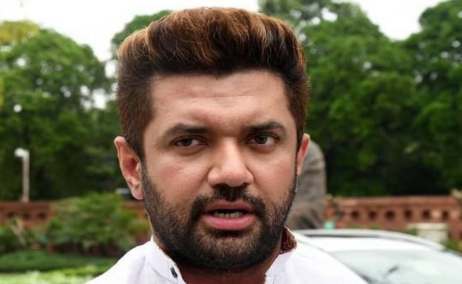 Coronavirus Update : चिराग पासवान ने LJP सांसदों से कहा, सांसद निधि से एक-एक करोड़ रुपये दें