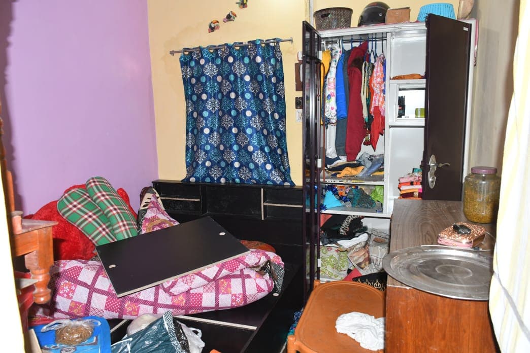 Bihar News मधेपुरा में पेट्रोल पंप और एक घर में साढ़े पांच लाख रुपए की हुई चोरी