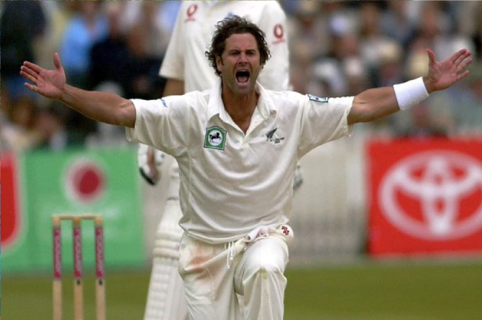 Chris Cairns: मौत से जंग लड़ रहा स्टार क्रिकेटर, कभी पेट पालने के लिए धोना पड़ा बस, रिकॉर्ड देख रह जाएंगे दंग