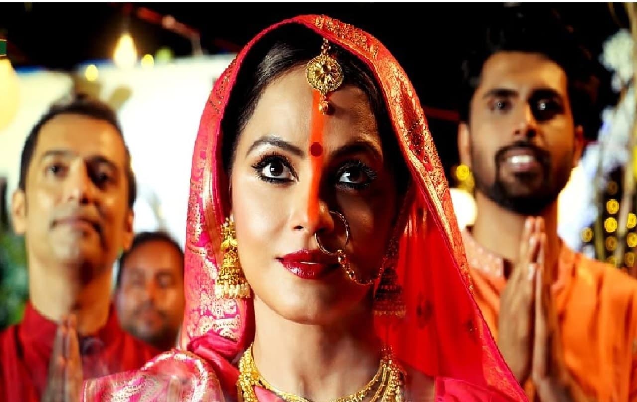 Chhath Geet : सुनिधि चौहान की आवाज में इस बार सुनें छठ गीत, नितिन नीरा चंद्रा ने किया है निर्देशित