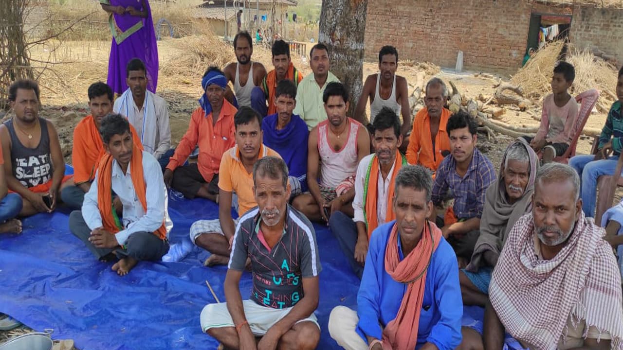 चुनावी चौपाल : गढ़वा में उम्मीदवारों की छवि का आकलन कर रहे वोटर्स बोले-शिक्षित प्रत्याशियों से होगा विकास