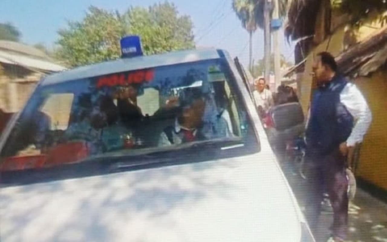 West Bengal News: लालन शेख मौत मामले की जांच करने बागतुई पहुंची CID टीम, पत्नी रेशमा बीबी से ली जानकारी