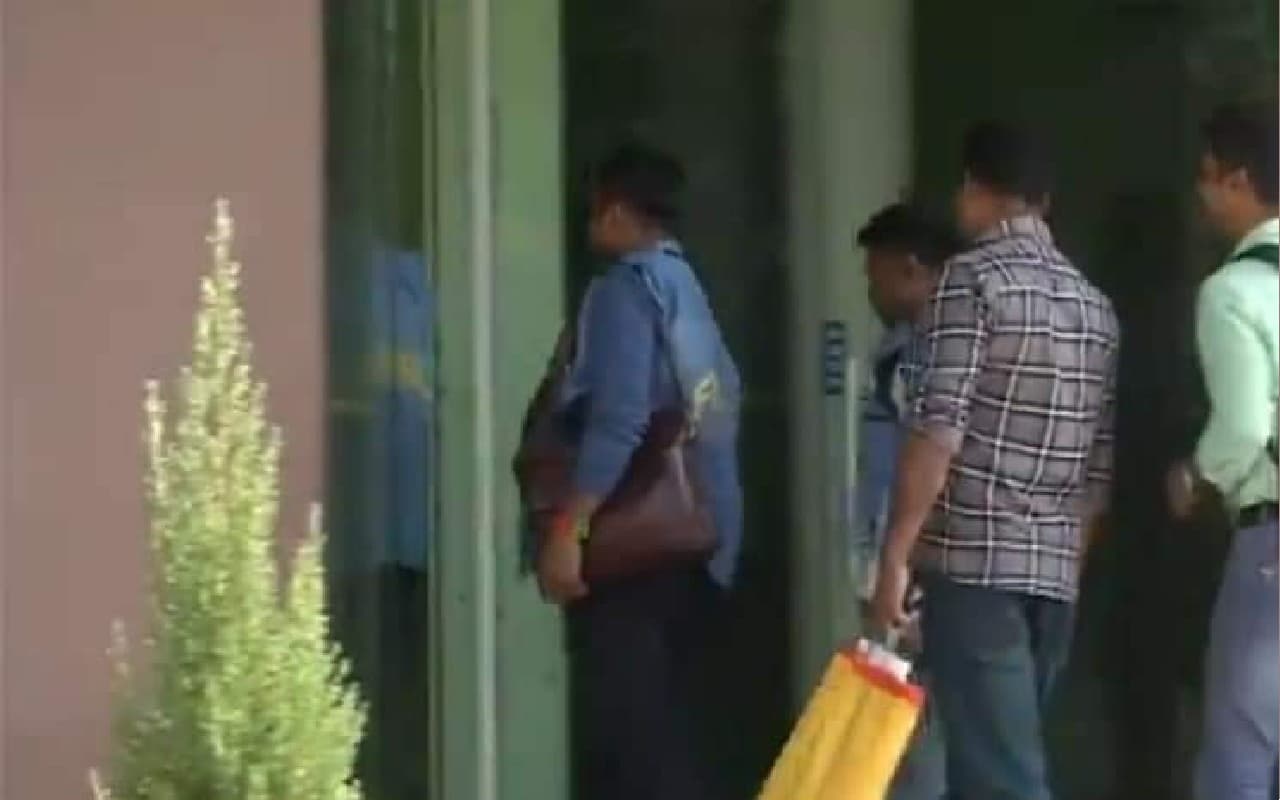 रामपुरहाट सीबीआई कैंप में पहुंची सीआईडी फोरेंसिक टीम, शुरू किया नमूना संग्रह का काम