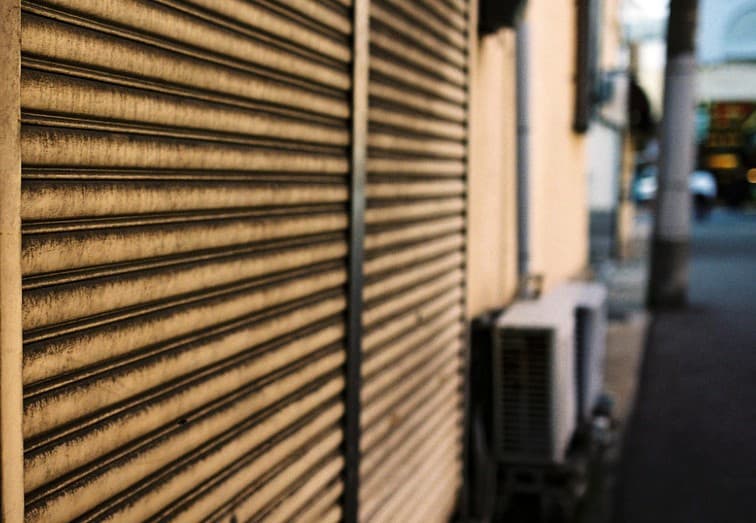 रविवार को बंद रहीं शहर की दुकानें