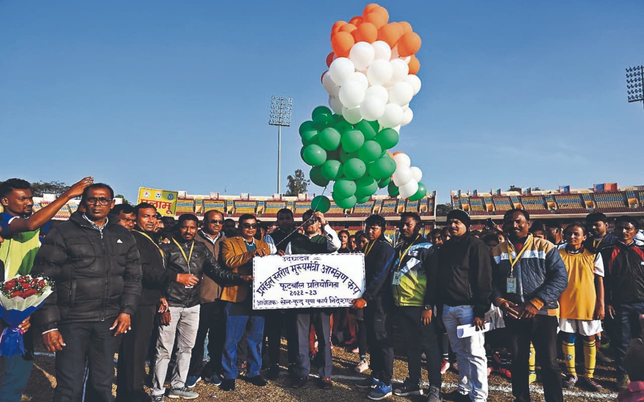 Jharkhand: रांची में जोनल स्तरीय मुख्यमंत्री आमंत्रण फुटबॉल शुरू, 26 दिसंबर से राज्यस्तीय सीएम कप