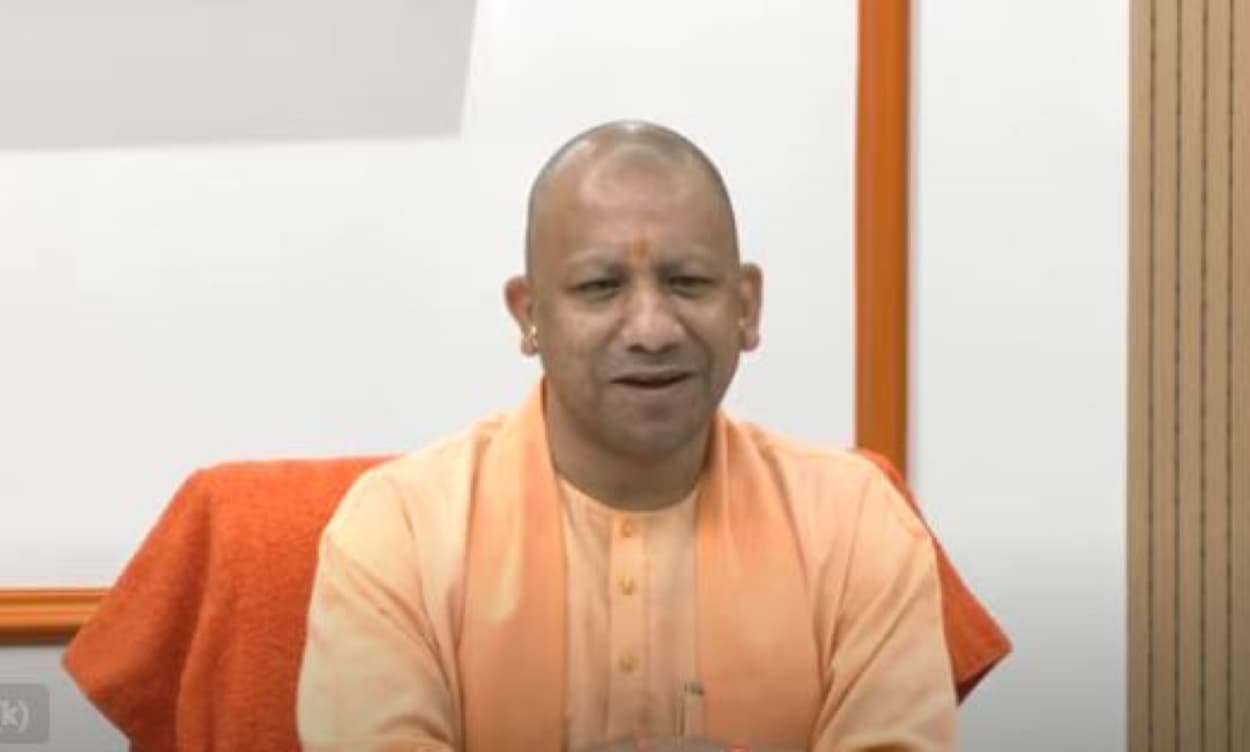 UP News: योगी सरकार लाभार्थियों से सीधे लेगी फीडबैक, मुख्यमंत्री कमांड सेंटर और सीएम डैशबोर्ड का उद्घाटन