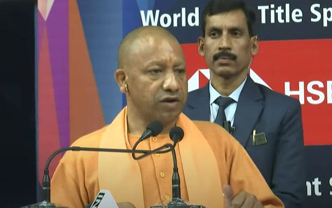 सीएम योगी ने किया बी पैक्स महाभियान का शुभारंभ, वन डिस्ट्रिक्ट वन कोऑपरेटिव बैंक की दिशा में आगे बढ़ेगा यूपी