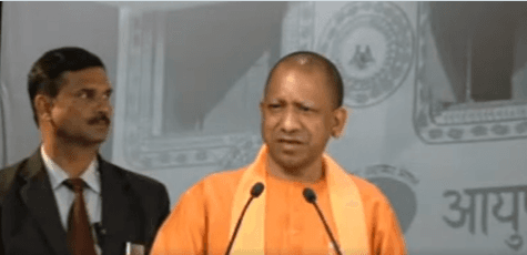 Varanasi: सीएम योगी बोले- कोरोना काल में यूपी ने मॉडल किया पेश, स्वास्थ्य क्षेत्र में तेजी से कर रहे काम