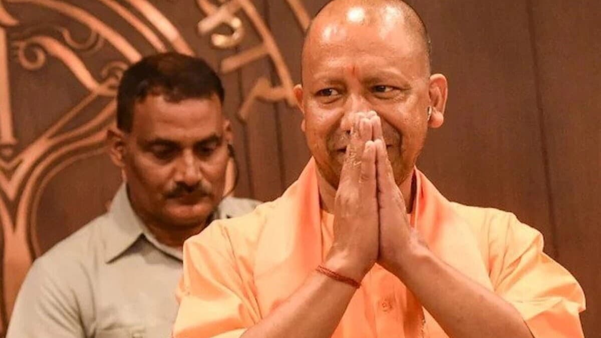 UP News: दिवाली से पहले 14 लाख कर्मचारियों को मिलेगा बोनस, डीए भी बढ़ाएगी योगी सरकार, जानें कितना मिलेगा लाभ