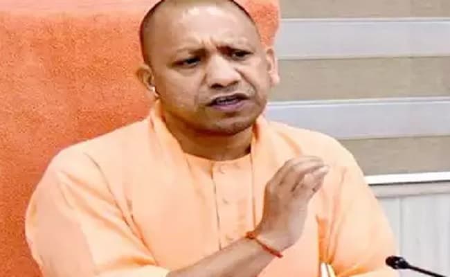 Galwan Valley Clash : यूपी की राज्यपाल आनंदीबेन पटेल और सीएम योगी ने शहीद भारतीय सैनिकों को दी श्रद्धांजलि