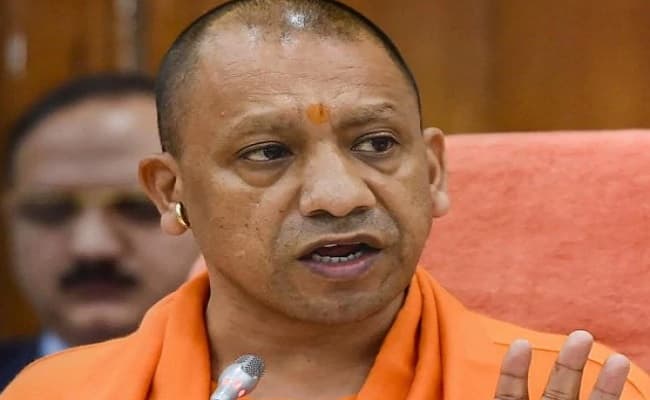 21 Day Covid-19 Lockdown in UP : सीएम योगी का सख्त निर्देश, हर जरूरतमंद को भोजन मिलना जिलाधिकारी की जिम्मेदारी