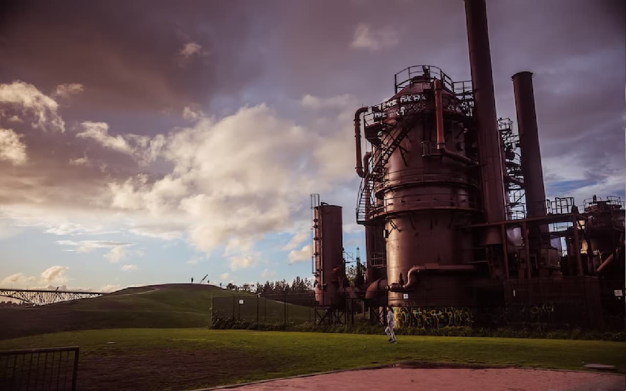 प्राकृतिक गैस की कीमतों में रिकार्ड 40 फीसदी का इजाफा, CNG और PNG के बढ़ सकते हैं दाम