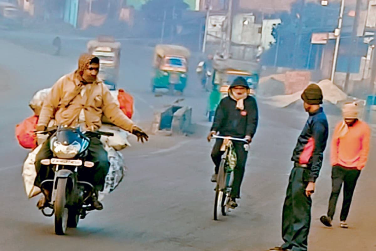 Jharkhand News: धनबाद में कोयला चोरों की चांदी ही चांदी, ऐसे देते हैं वारदात को अंजाम