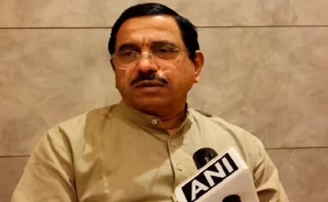 Coal Shortage: केंद्रीय मंत्री प्रह्लाद जोशी बोले- बिजली सप्लाई नहीं होगी प्रभावित, 43 मिलियन टन कोयले स्टॉक Coal Shortage: केंद्रीय मंत्री प्रह्लाद जोशी बोले- बिजली सप्लाई नहीं होगी प्रभावित, 43 मिलियन टन कोयले स्टॉक