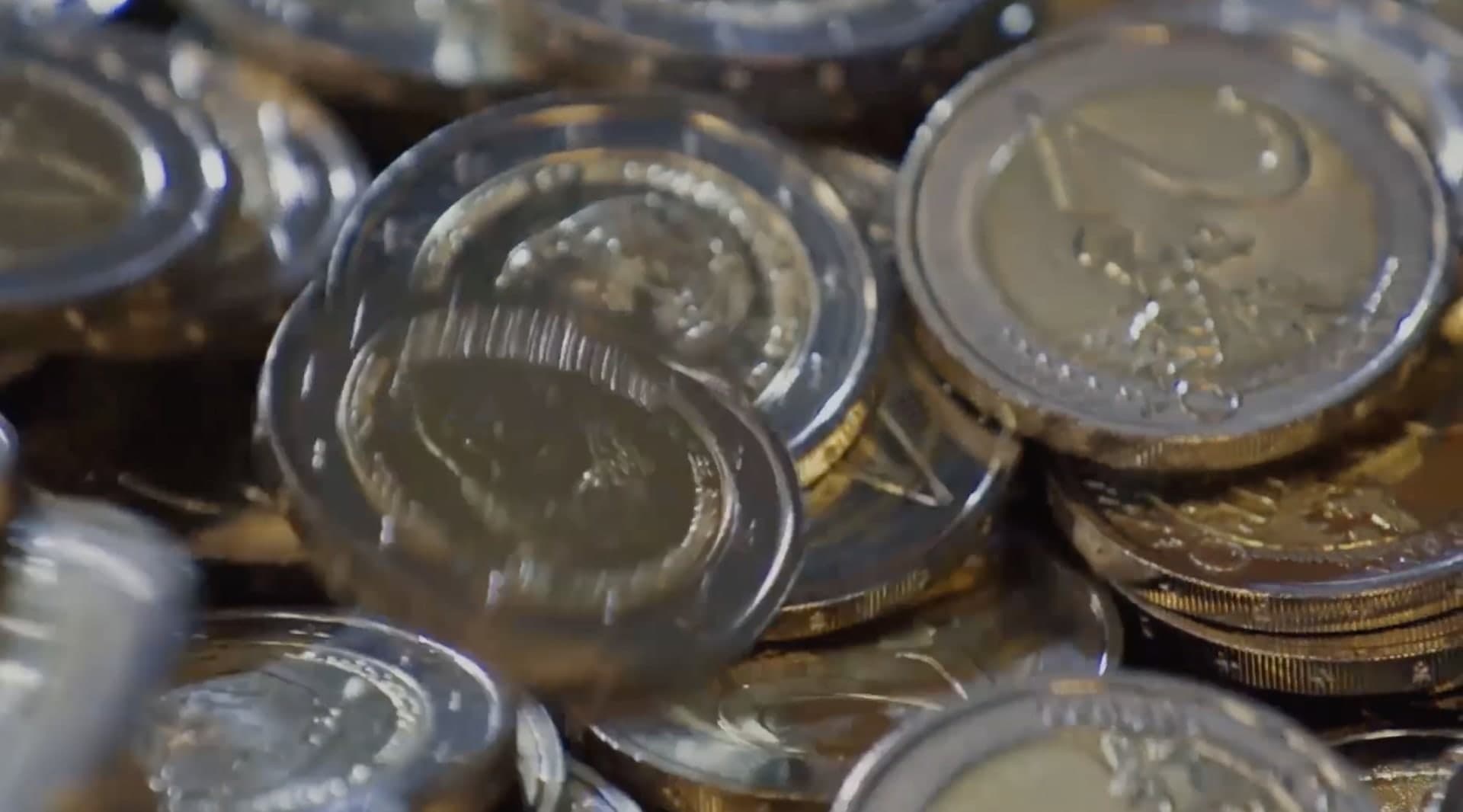 कोरोना के खिलाफ वैश्विक एकजुटता का प्रतीक, लिथुआनिया ने जारी किया 'कॉइन ऑफ होप'