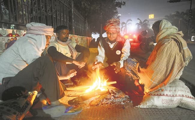 Bihar Weather : दिन में शिमला, गंगटोक और नयी दिल्ली से भी ठंडा हुआ पटना, धूप नहीं निकलने से बढ़ी परेशानी