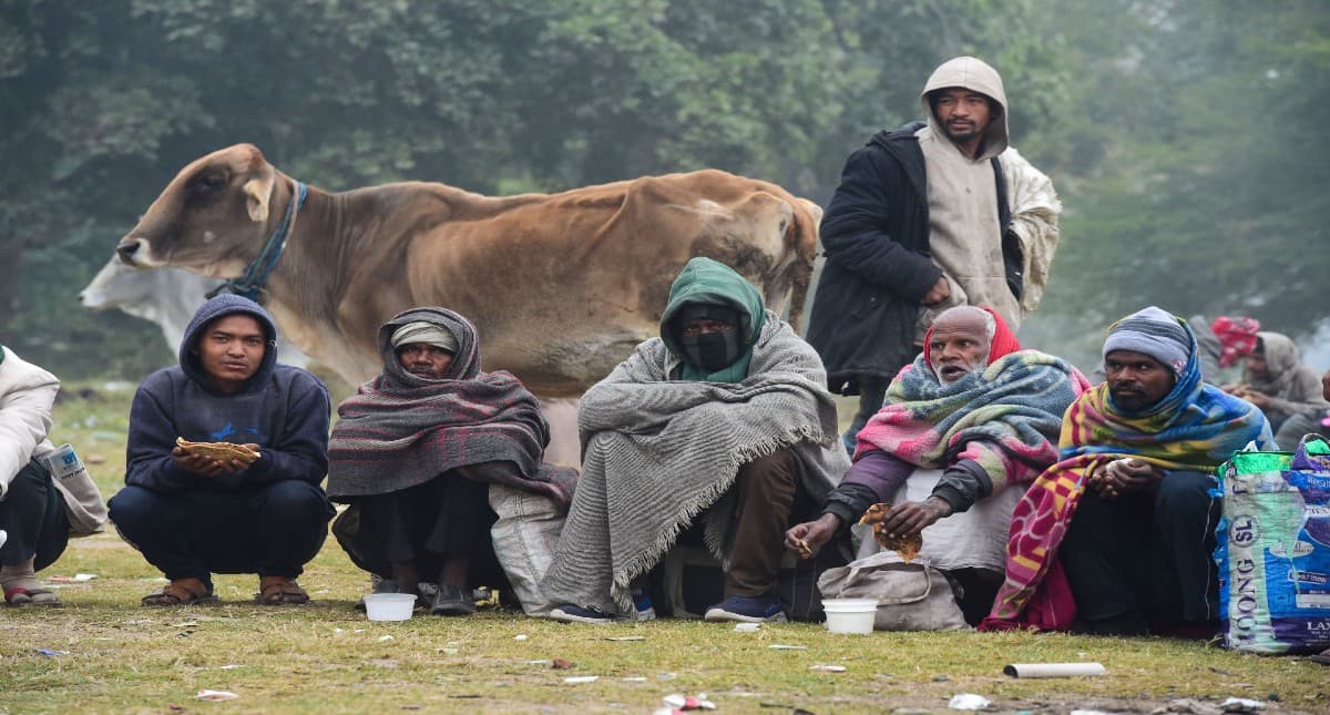 गंगा के मैदानी इलाकों में पाकिस्तान से बिहार तक छाया है विशाल बादल, अभी पड़ेगी हाड़ कंपाने वाली ठंड