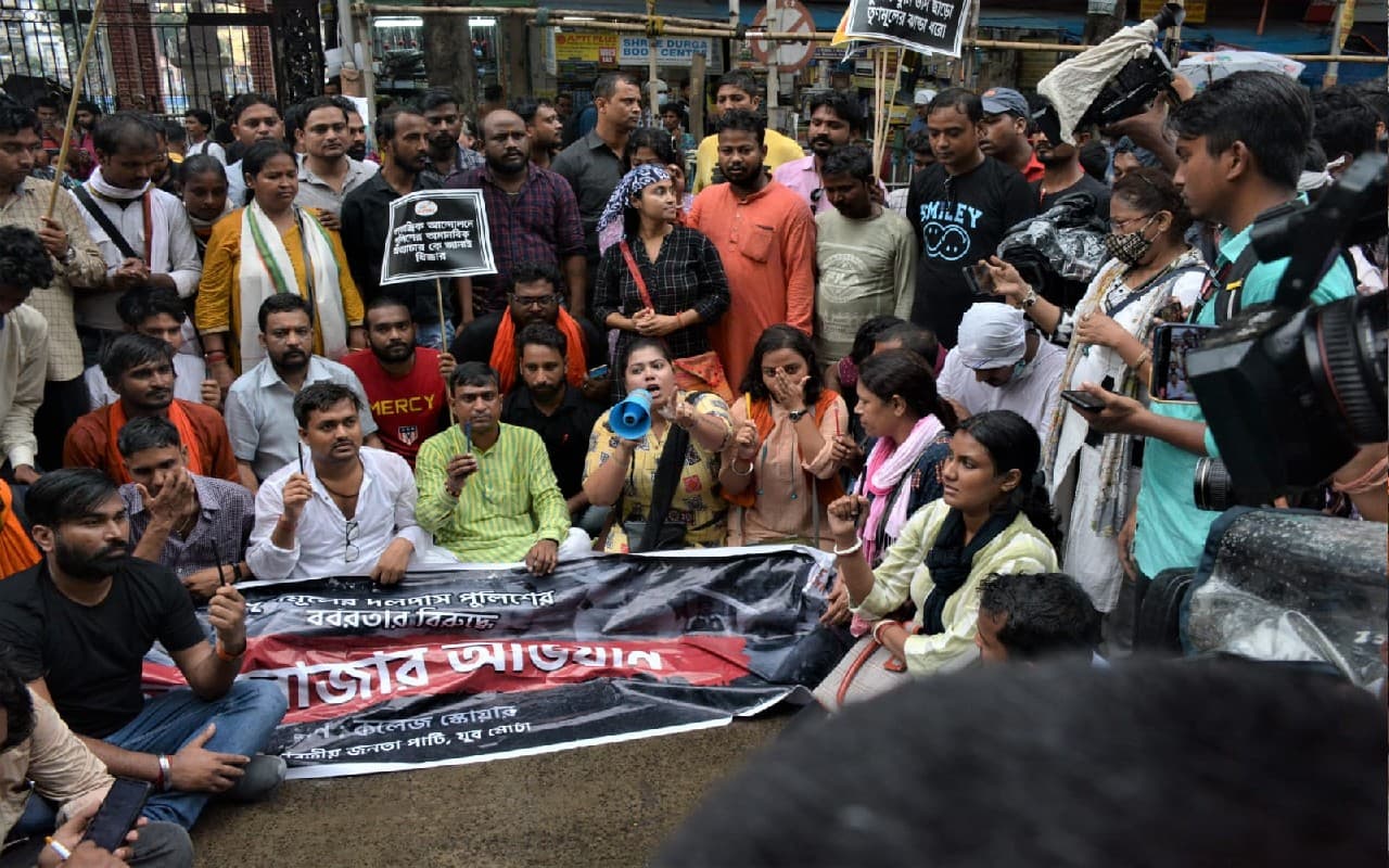 पुलिस की कार्रवाई के खिलाफ राज्य में भाजपा का थाना घेराव देखें PICS