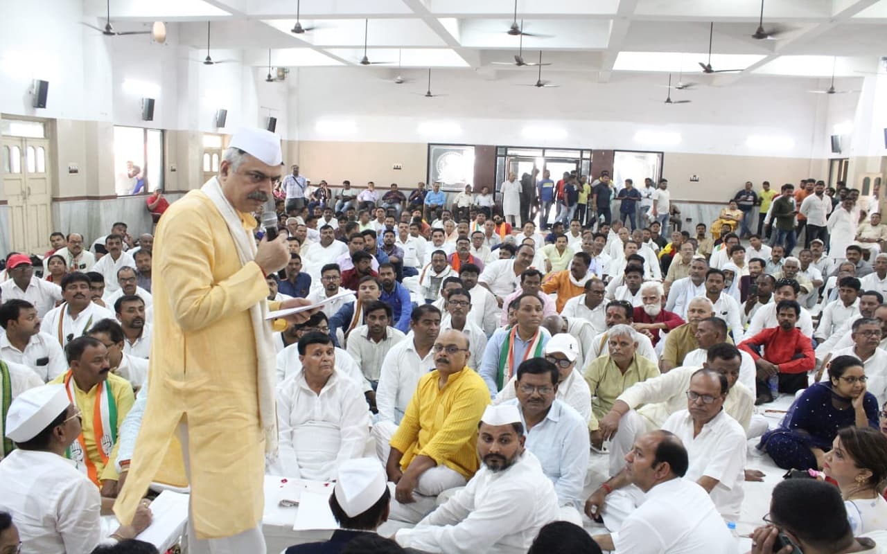 लोकसभा चुनाव को लेकर मिशन मोड में जुटी कांग्रेस, प्रदेश अध्यक्ष राजेश ठाकुर ने बैठक में दिया ये मंत्र