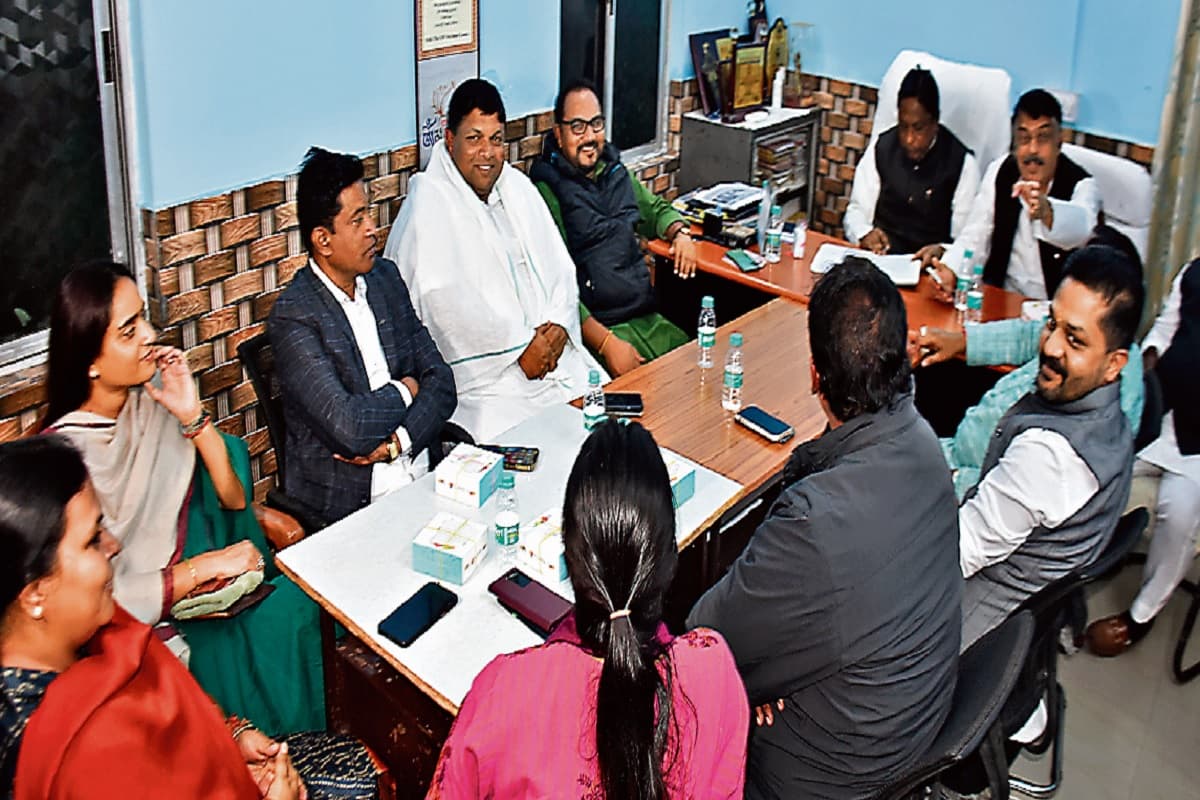 झारखंड कांग्रेस विधायक दल की बैठक के बाद बोले नेता- गठबंधन धर्म निभायेंगे