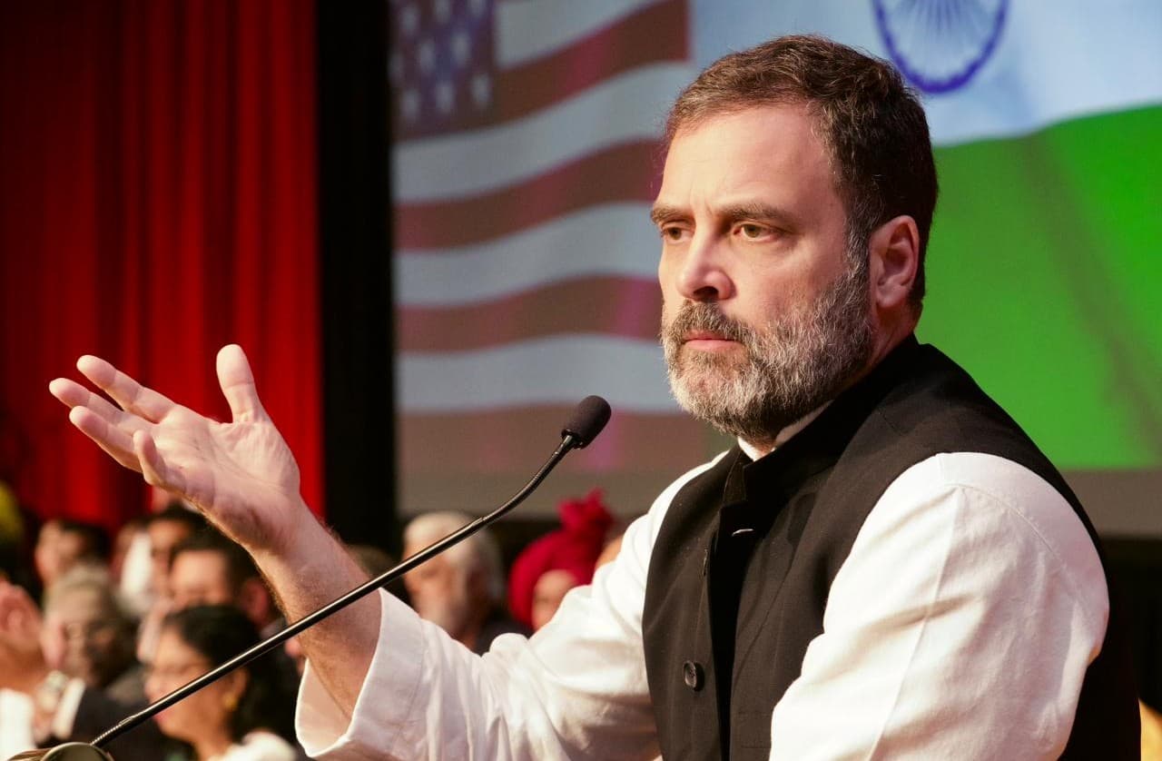 'एक ओर महात्मा गांधी, दूसरी ओर नाथूराम', न्यूयॉर्क में जानें ट्रेन एक्सीडेंट को लेकर क्या बोले राहुल गांधी