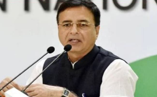 बिहार चुनाव 2020 : सुरजेवाला ने गिनायी नीतीश सरकार की कमियां, बोले- मौजूदा हालात के लिए कांग्रेस या महागठबंधन जिम्मेदार नहीं