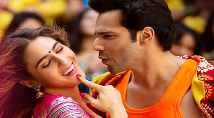 Coolie No 1 का नया गाना हुआ रिलीज, उदित नारायण की आवाज ने दिलाई 90s की याद