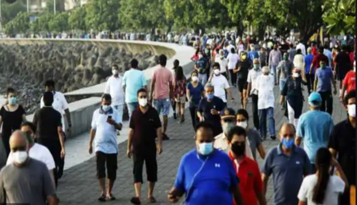 महाराष्ट्र में पिछले 24 घंटे में मिले 8,296 कोरोना संक्रमित, 179 लोगों की हुई मौत, 6026 लोग ठीक होकर घर लौटे