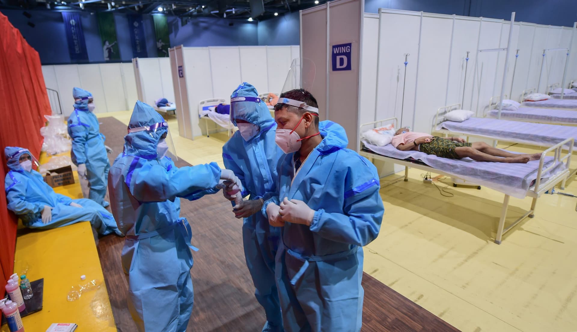 Coronavirus World Record : देश में पिछले 24 घंटे में 3 लाख 15 हजार से भी ज्यादा मामले, 2100 के पार मौत, सीताराम येचुरी के बेटे का कोरोना से निधन