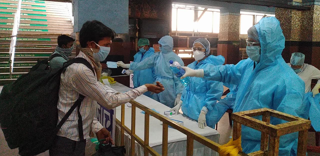 IRCTC/Indian Railways News : ट्रेन से उतरने के बाद पैसेंजर कैसे पहुंचेंगे घर, जानें क्या है व्यवस्था