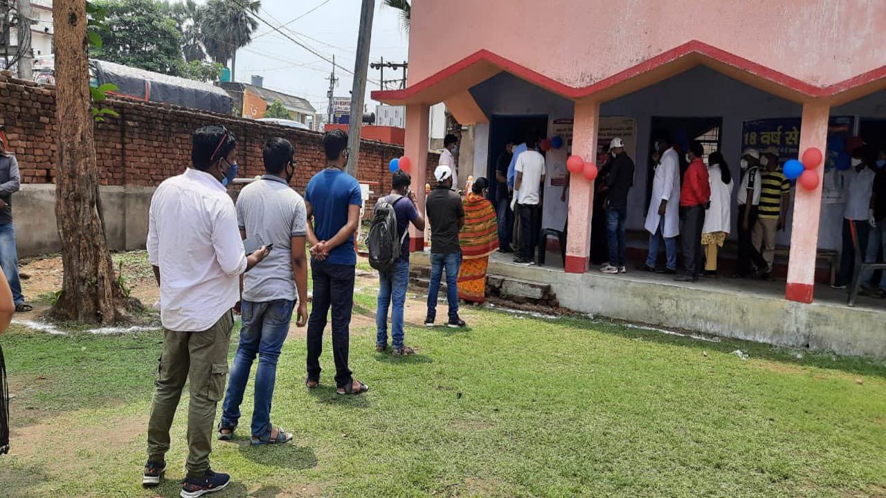 कोरोना वैक्सीन लेने जा रहे हैं तो E- Pass की नहीं है जरूरत, सिर्फ दिखाना होगा डॉक्यूमेंट, जानें किन चीजों के लिए नहीं लगेगा पास