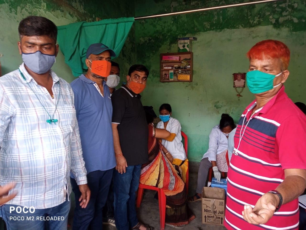 Corona Vaccination In Jharkhand : कोरोना टीकाकरण शिविर का आयोजन, युवाओं एवं महिलाओं ने लगवायी वैक्सीन