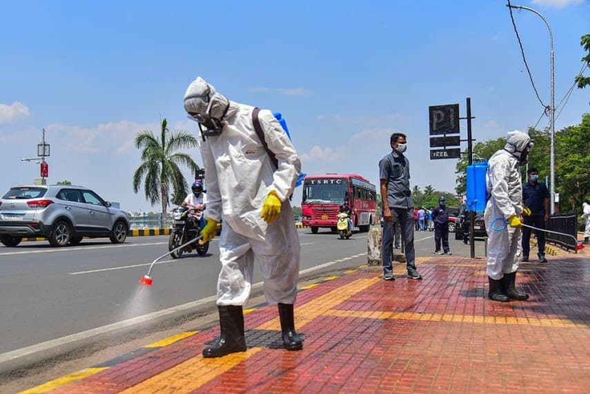 Coronavirus In India: देश में 69 लाख के पार हुई कोरोना संक्रमितों की संख्या, 24 घंटे में मिले 70,496 संक्रमित