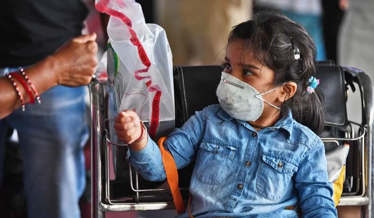 Coronavirus In India: 72 लाख के पार हुई कोरोना संक्रमितों की संख्या, 24 घंटे में आये 63,509 नये मामले