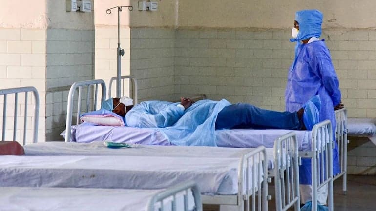 Coronavirus Live Update India: दिल्ली में पिछले 24 घंटे में कोरोना के 305 मामले दर्ज, 560 मरीज हुए डिस्चार्ज