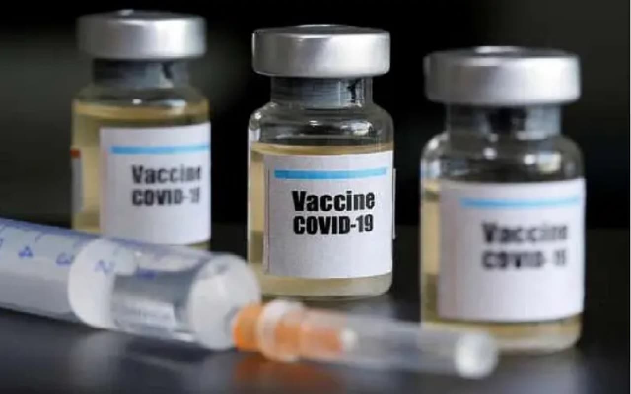 COVID-19 mRNA वैक्सीन बढ़ाता है हार्ट अटैक का खतरा, इन बीमारियों से ग्रसित लोग हो जायें सावधान