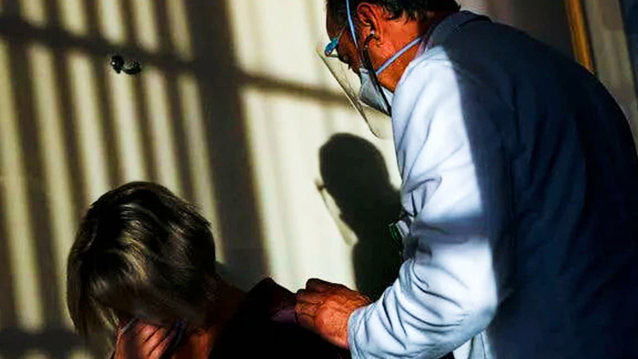 कोविड-19 से बढ़ सकता है मानसिक स्वास्थ्य की समस्याओं का खतरा, भारत में मिले इतने संक्रमित