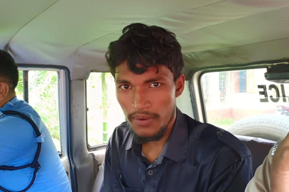 बंगाल : लोगों का हाफ व फुल मर्डर करने के लिए सुपारी मांगने वाले ‘बुलेट’ को पुलिस ने किया गिरफ्तार