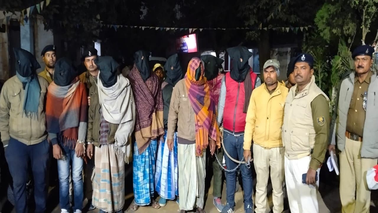 बिहार में डकैती के दौरान झालमुड़ी खाकर बुरे फंसे बंगाल के बदमाश, चटनी की वजह से ऐसे पकड़ाए...